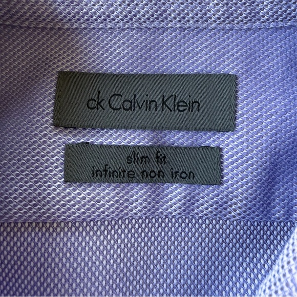 Men’s Calvin Klein Dress Shirt - Picture 4 of 7